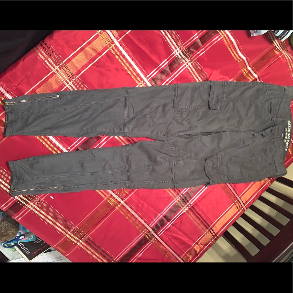 American Eagle Cargo pant